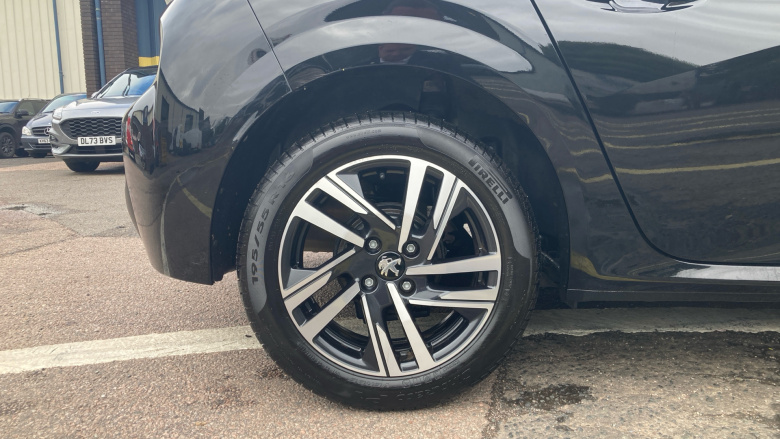 Peugeot 208 1.2 PureTech 100 Active Premium + 5dr Petrol Hatchback